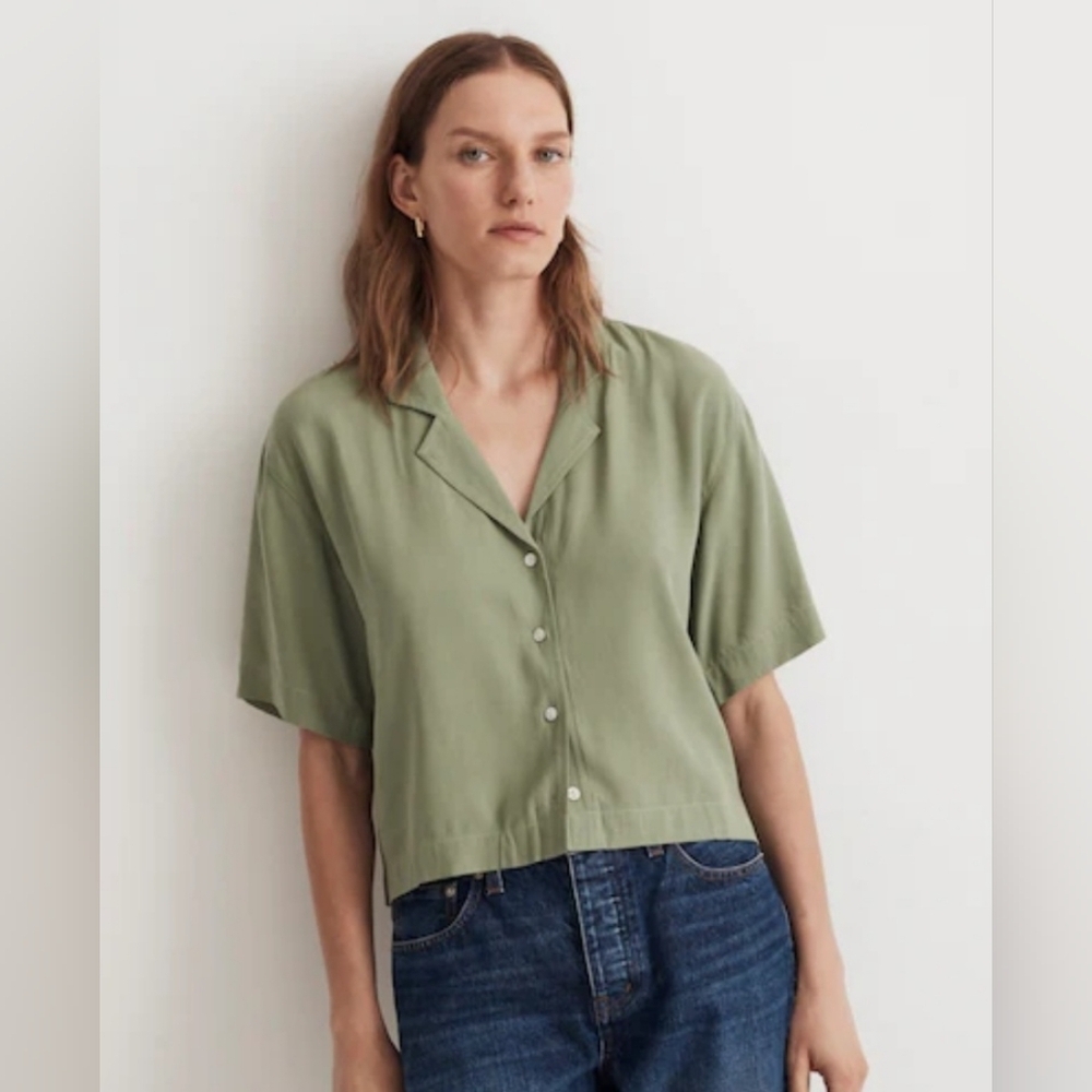 Madewell  Button Front Green 💚Short Sleeve Size Large
